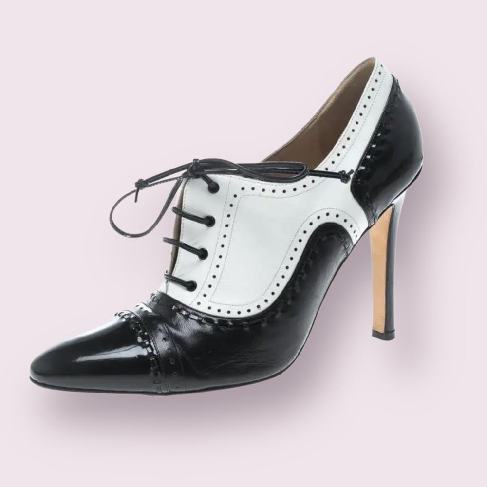 Manolo Blahnik Womens Black White Leather Lace Up Oxford Booties Size 7.5